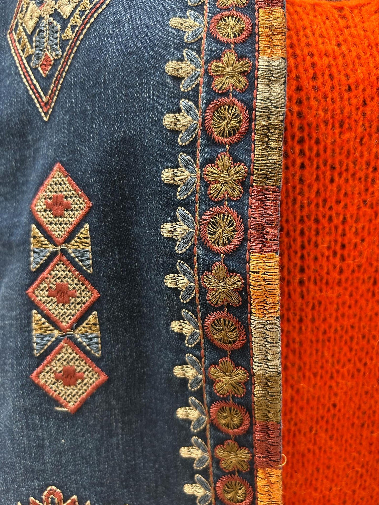 Gilet Sans Manches en Jean Brodé