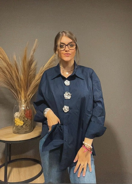 Chemise à boutons avec broche amovible pressionnée